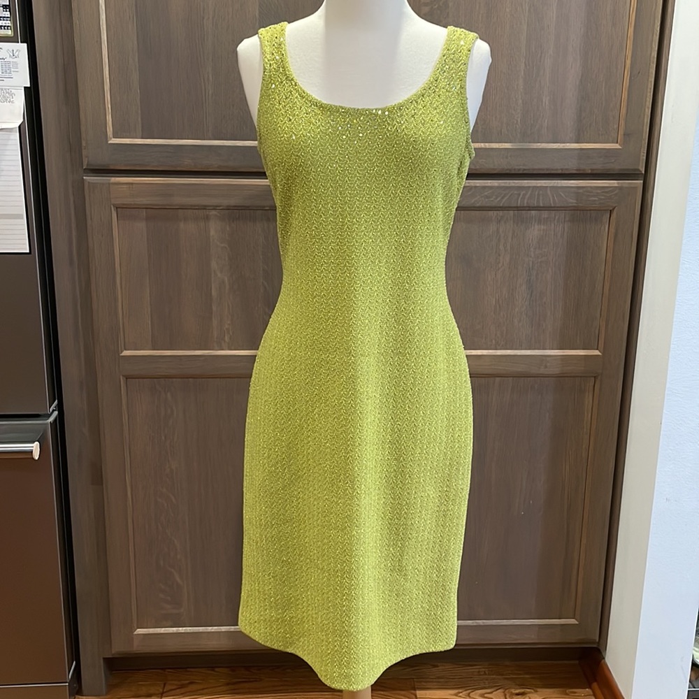 ST. JOHN DRESS - Picture 3 of 17